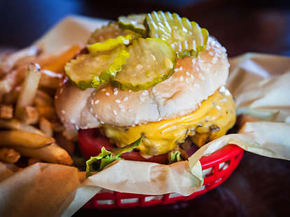 rocky's crown pub burger san diego