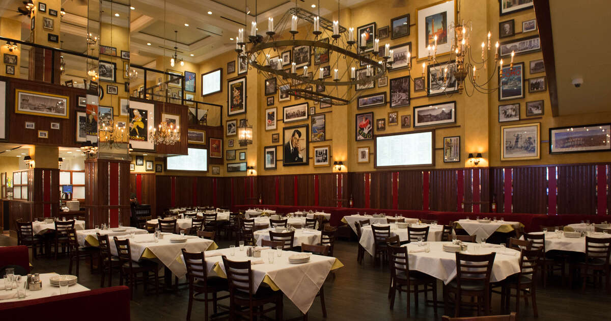 Carmine's - NYC's Legendary Italian Restaurant at the Forum Shops at