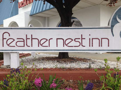 Feathernest Inn Exterior