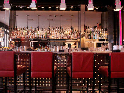 The bar at The Lambs Club