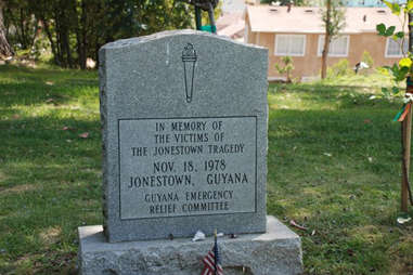 Jonestown grave