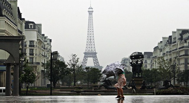 Paris in China - A Photo Tour of 'ghost town' Tianducheng with Eiffel ...