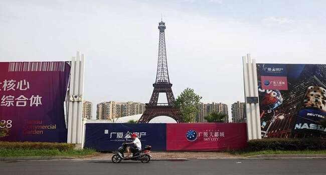 Tianducheng is a miniature version of Paris in China