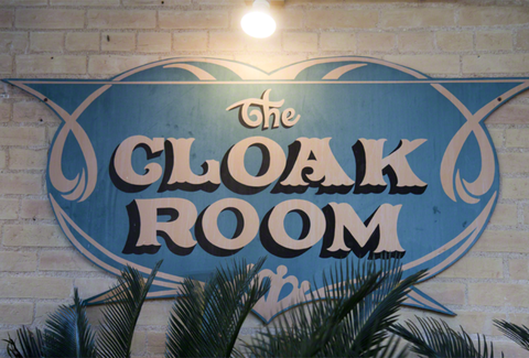 Cloak Room A Austin Tx Bar