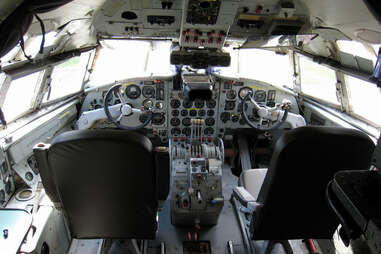 Cockpit inside Vliegtuigsuite Teuge