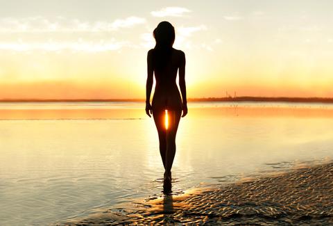 best beach nude sun burns - naked woman in the sunset