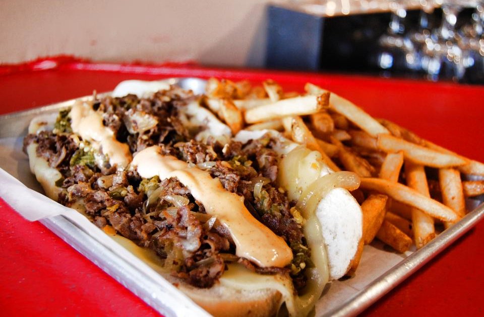 Monti's A Chicago, IL Restaurant.