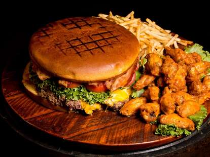McFadden's Las Vegas -- Big Daddy Burger