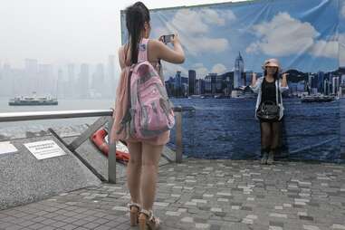 Clear skyline pictures on smoggy Hong Kong coastline