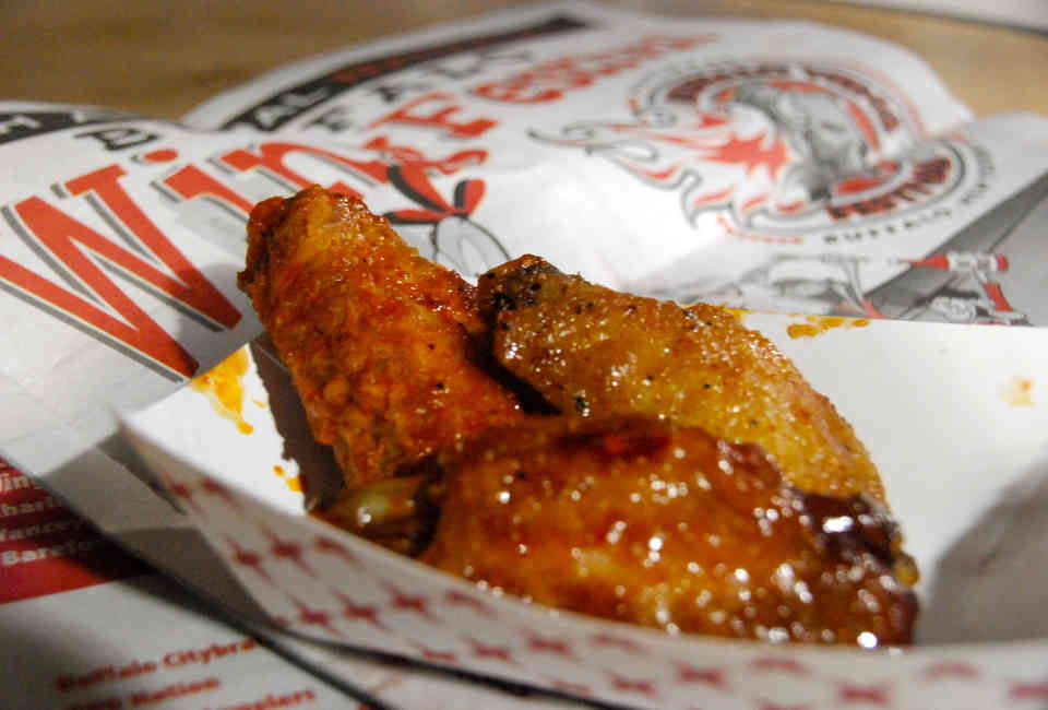 Buffalo Wing Festival Chicken Wing Fans Flock Downtown To Savor