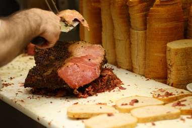 How to Smoke Meat: Guide to Cooking With a Smoker - Thrillist