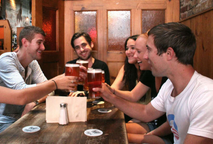 demi lovato dating app