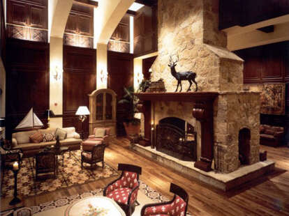 The Houstonian fireplace