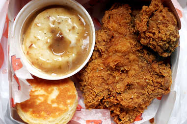 Fried chicken and mashed potatoes