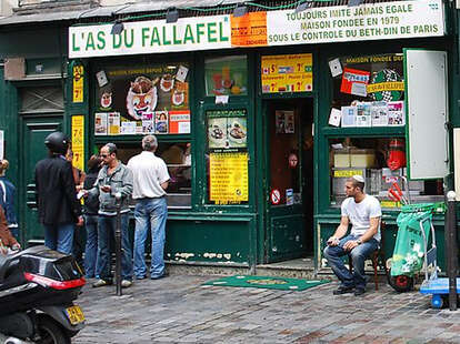 Outside L'As du Fallafel
