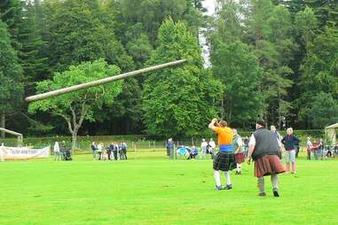 dude throwing a caber